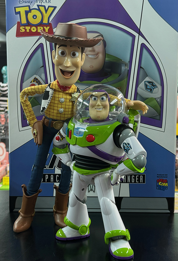 新品未開封Medicom Toy Story アルティメット バズ・ライトイヤー