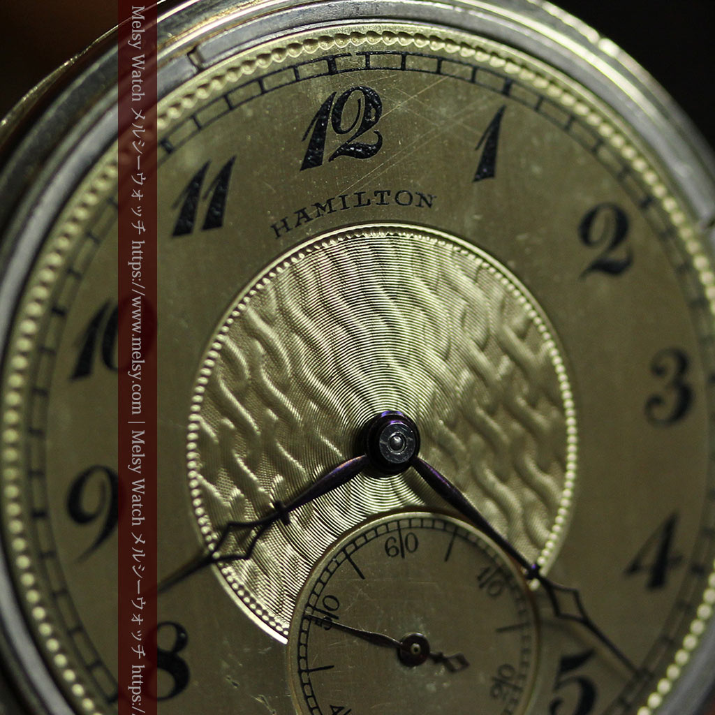 ハミルトンの綺麗な金色の文字盤を持つアンティーク懐中時計