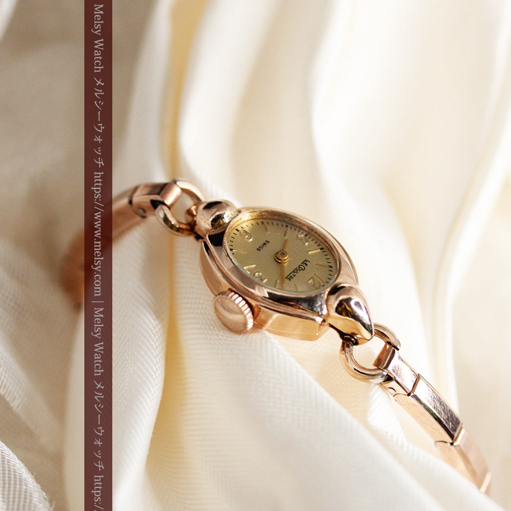 ジャガールクルトのローズ色の女性用アンティーク腕時計 【1940年頃】