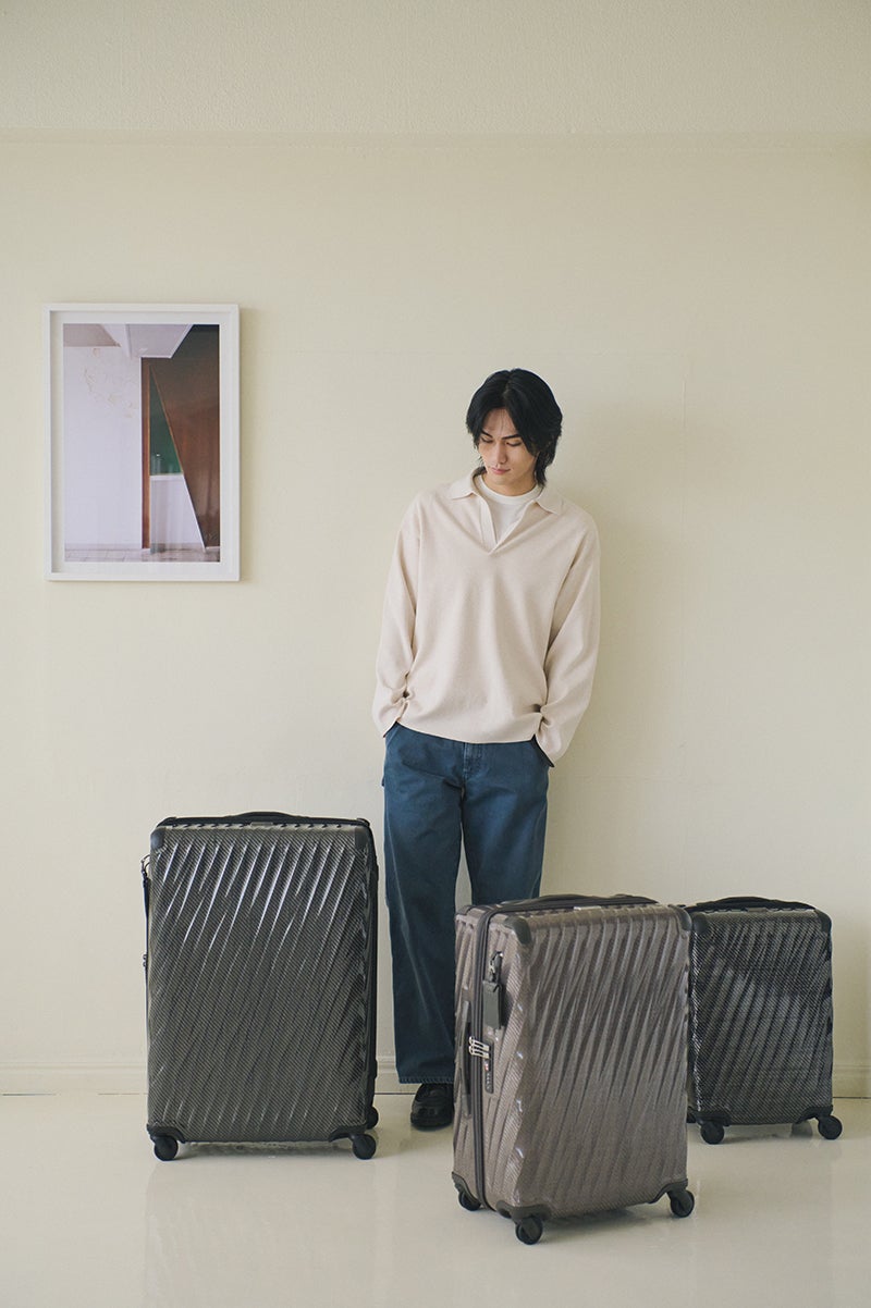 タフなのに驚きの軽さ！ TUMI〈トゥミ〉の新キャリーケースを春の旅の