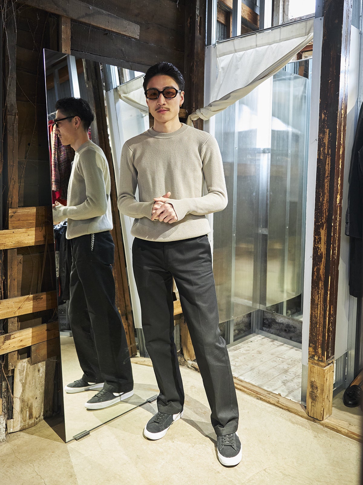 プロが推す東京の古着屋③前編】 古着と新進ブランドがランダムに並ぶ