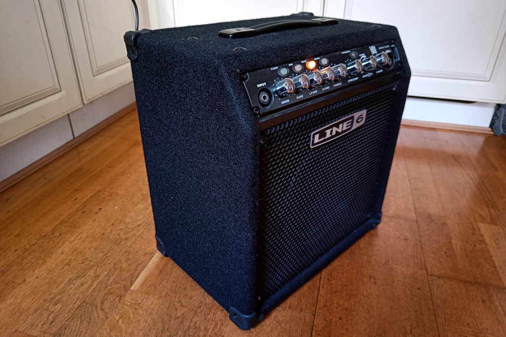 Line 6 LowDown LD15 bass amp – mgp guitars