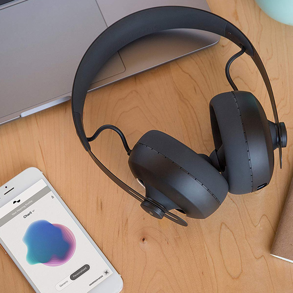 nura ワイヤレスヘッドホン 専用ケース付き nura ワイヤレスヘッドホン