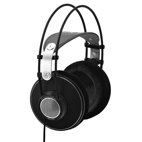 プロも使用するAKGのリファレンスヘッドホン！エントリー機から