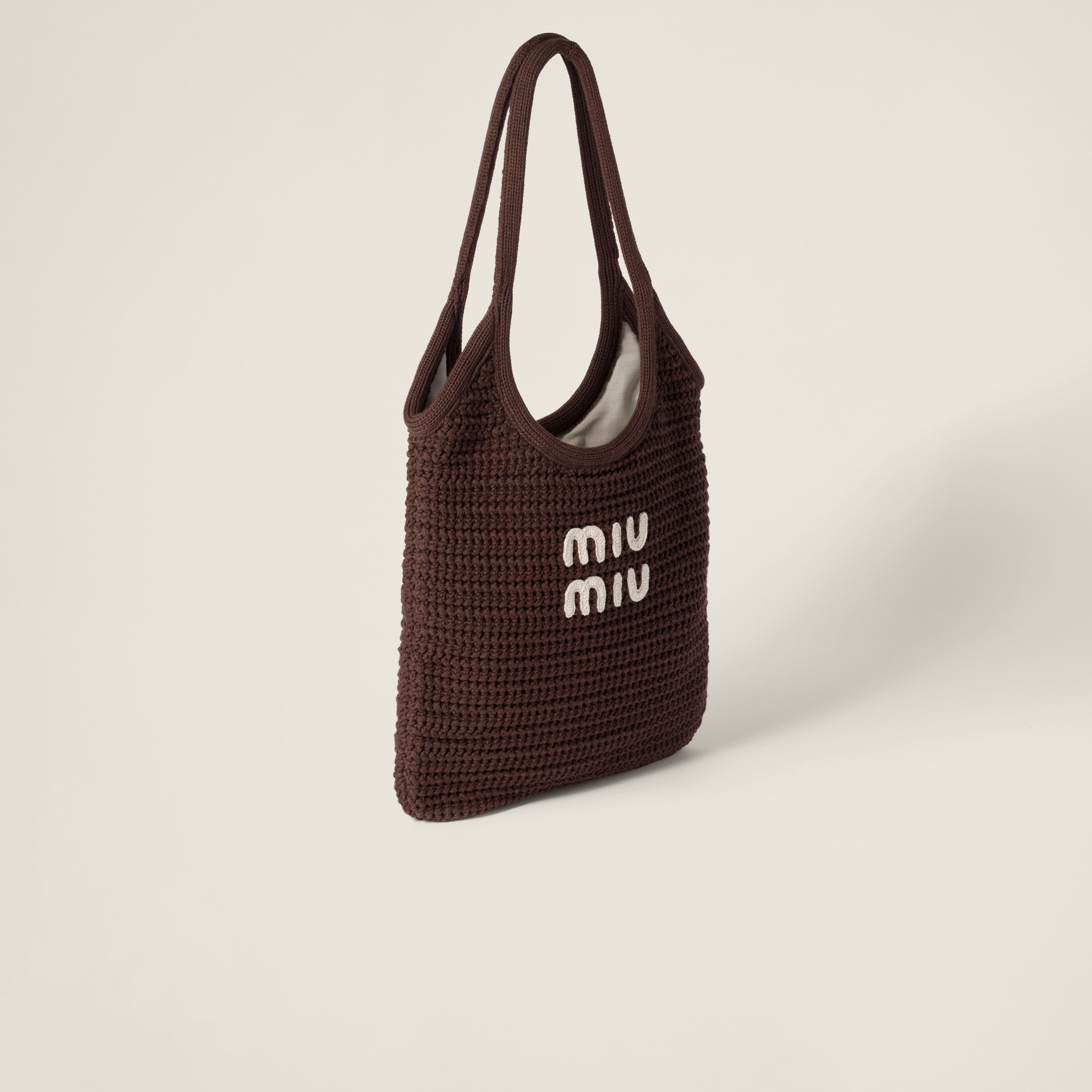 Cocoa/chalk White Ivy Raffia-effect Woven Tote Bag | Miu Miu