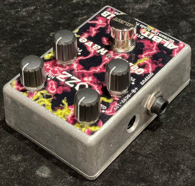 GERMANIUM DIODE FUZZ FOR BASS / GWF-1B: エフェクター｜三木楽器公式