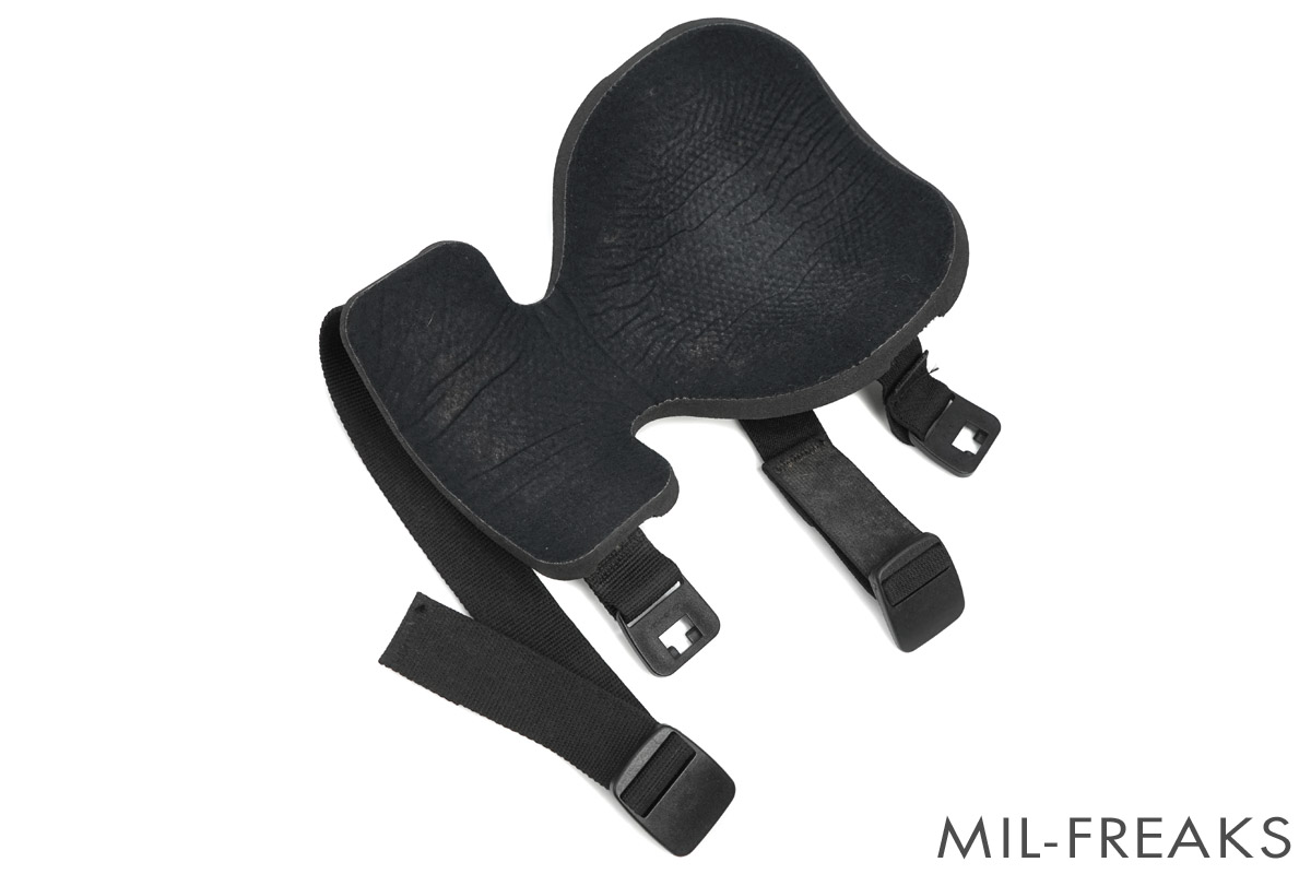 実物 arc'teryx leaf ニーパッド 実物 arc'teryx leaf ニーパッド