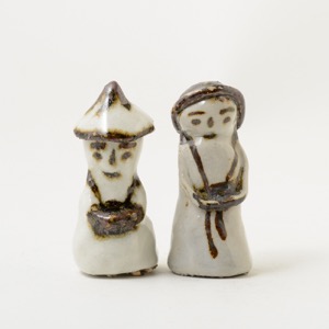 朝鮮 李朝 白磁鉄絵人形（男女ペア） ｜ みんげい おくむら （日本と