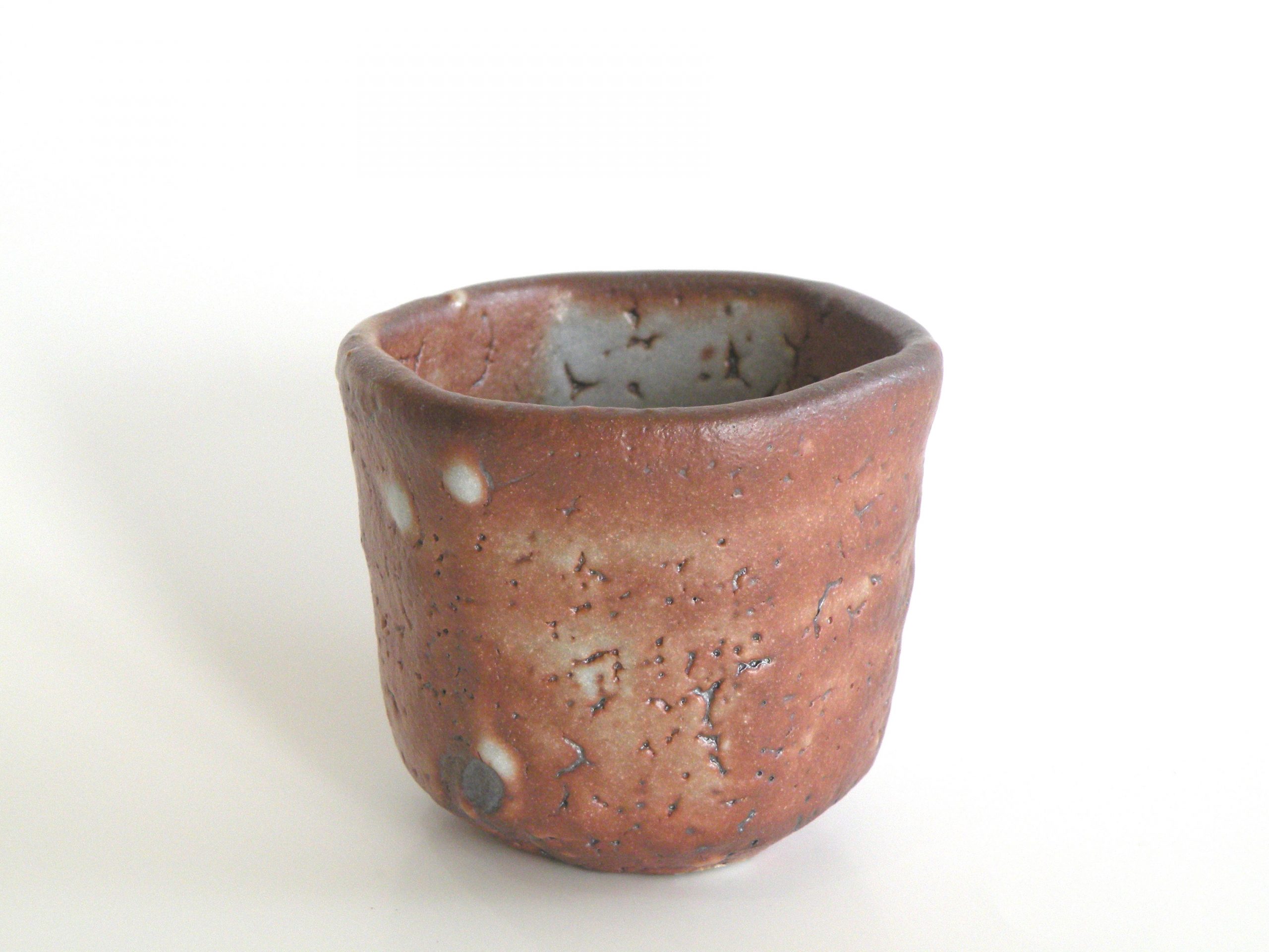 美濃焼伝統工芸品協同組合 | 鼠志野ぐい呑 木箱