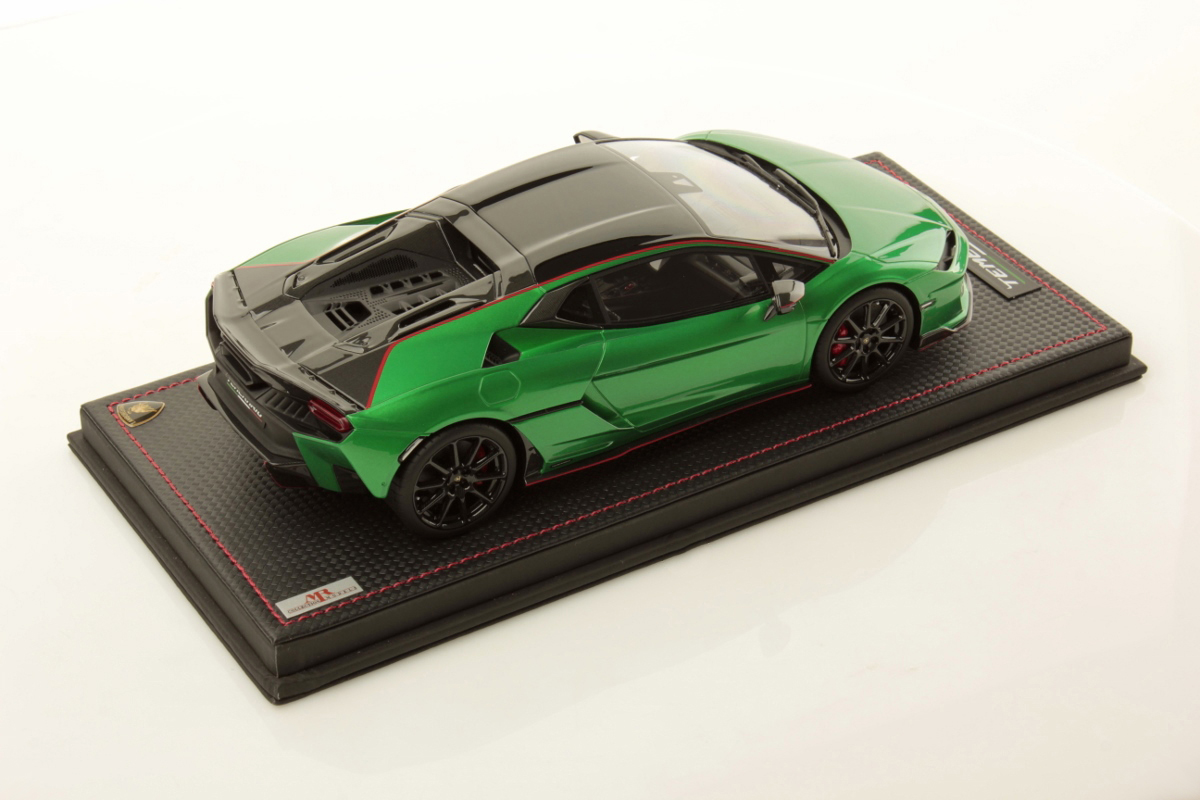 LAMBORGHINI TEMERARIO ALLEGGERITA PACKAGE 1:18 | MR Collection Models