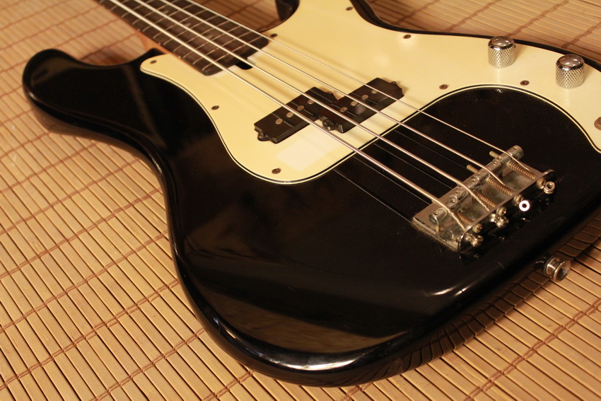 BACCHUS BPB-300R Universe Precision Bass