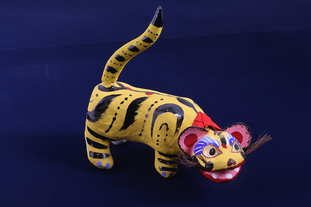 出雲の民芸『張子虎』 | 象々の郷土玩具 張子虎 高橋孝市