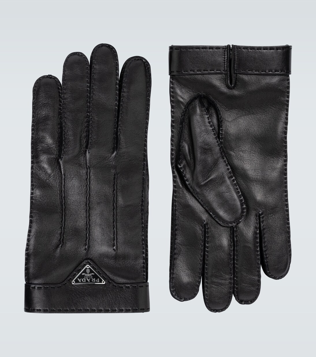 Leather gloves with logo in black - Prada | Mytheresa