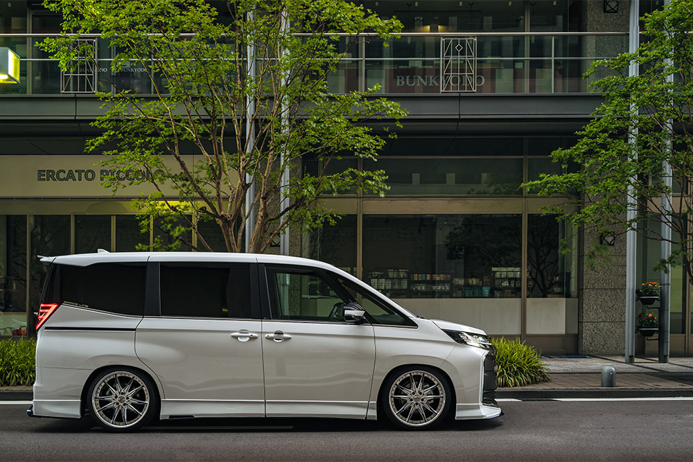 ノア M'z SPEED | BodyKit | ノア | NOAH (MZRA9#W)S-Z/S-G (ZWR9#W)