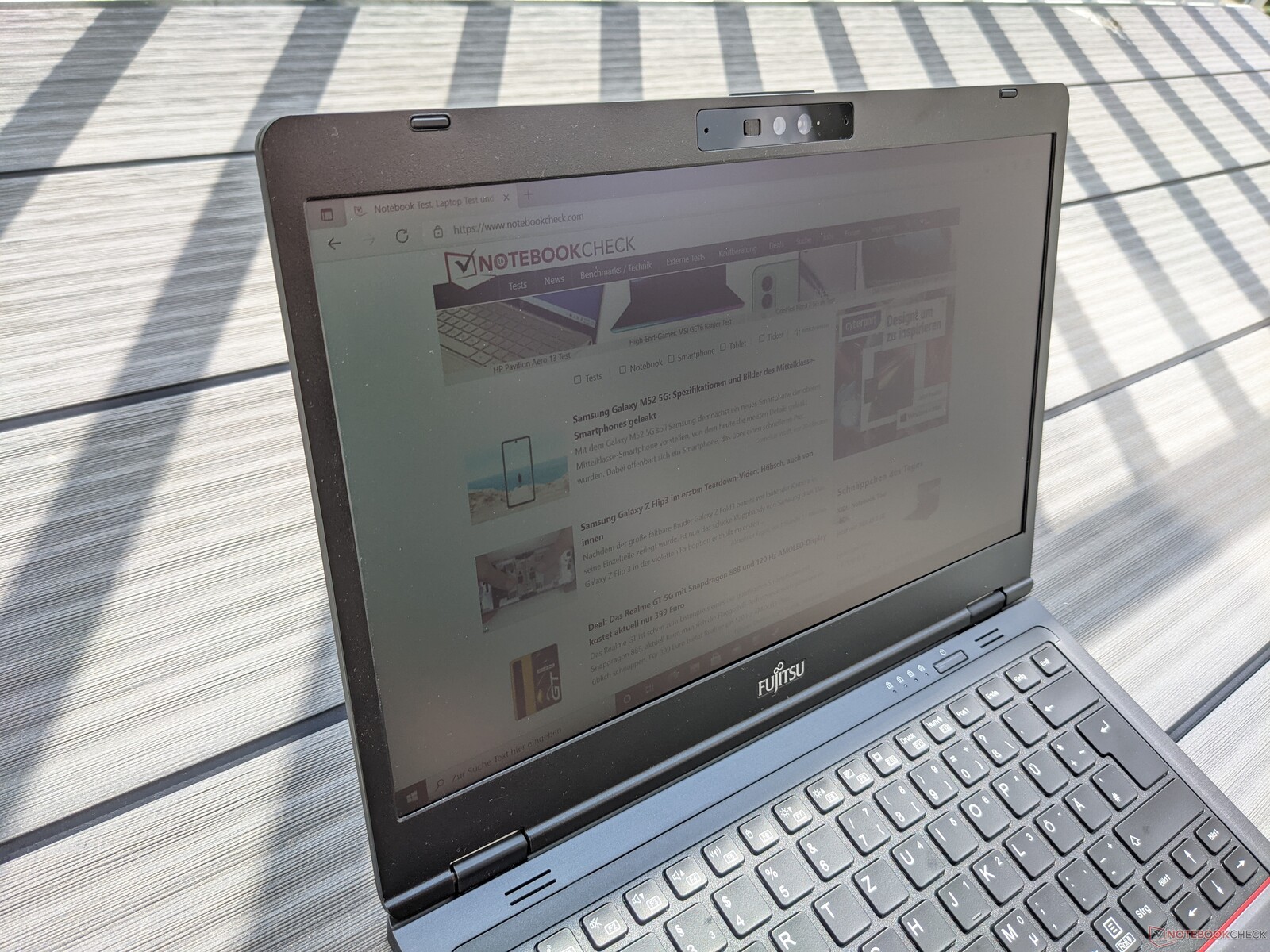 Fujitsu LifeBook U7311 Laptop Review: A lot of ports