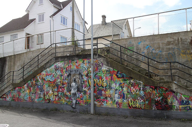 Martin Whatson（マーティン・ワトソン）Figure at the windowを通販で