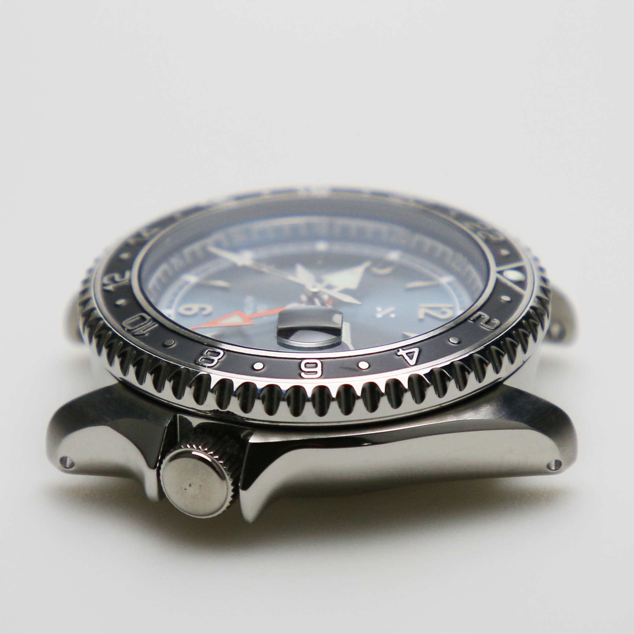 NMK315 SKX/SRPD Flat Sapphire Crystal for Sloped Inserts w Cyclops