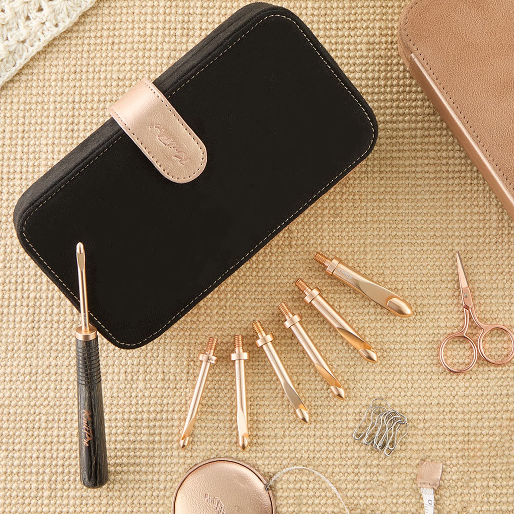 ニットプロ（KnitPro） 付け替え式かぎ針セット 2-5mm 金属針先・木製