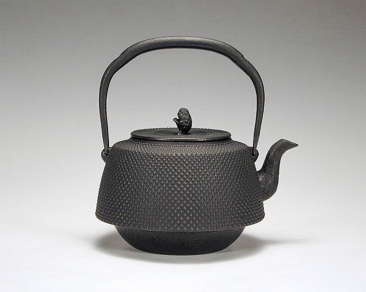 九重形 アラレ 1.6リットル／Arare Kokonoegata Tetstubin M｜虎山工房