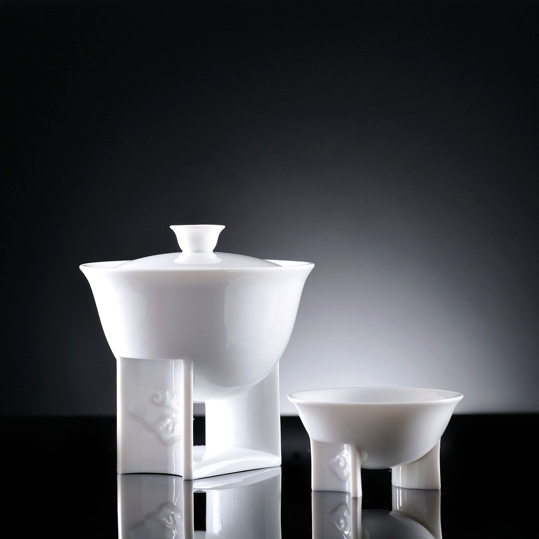 如意雲遊蓋杯茶杯組| 八方新氣藝術白瓷