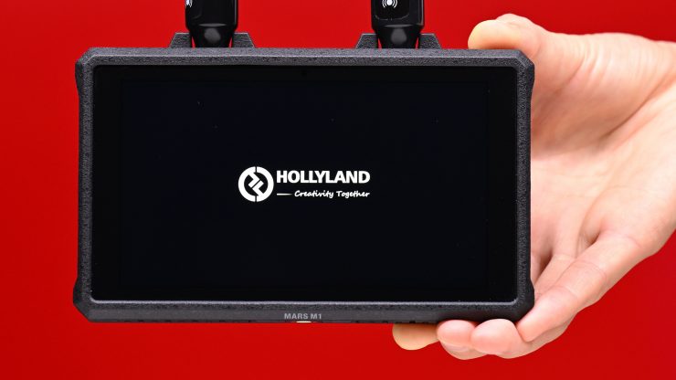 Hollyland MARS M1 all-in-one transmitter, receiver, & monitor