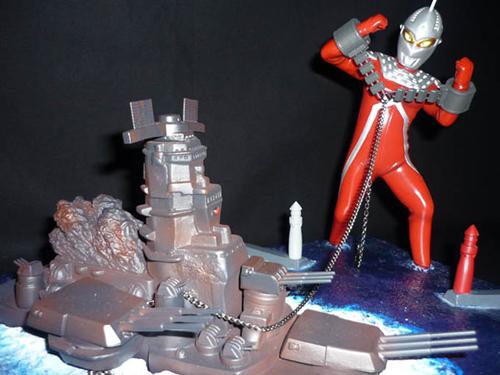 リアルバトルシリーズ ウルトラセブン×アイアンロックス フィギュア