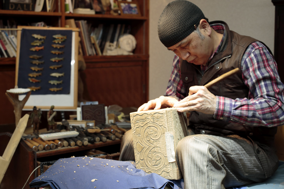 貝澤 徹 | 二風谷アイヌクラフト