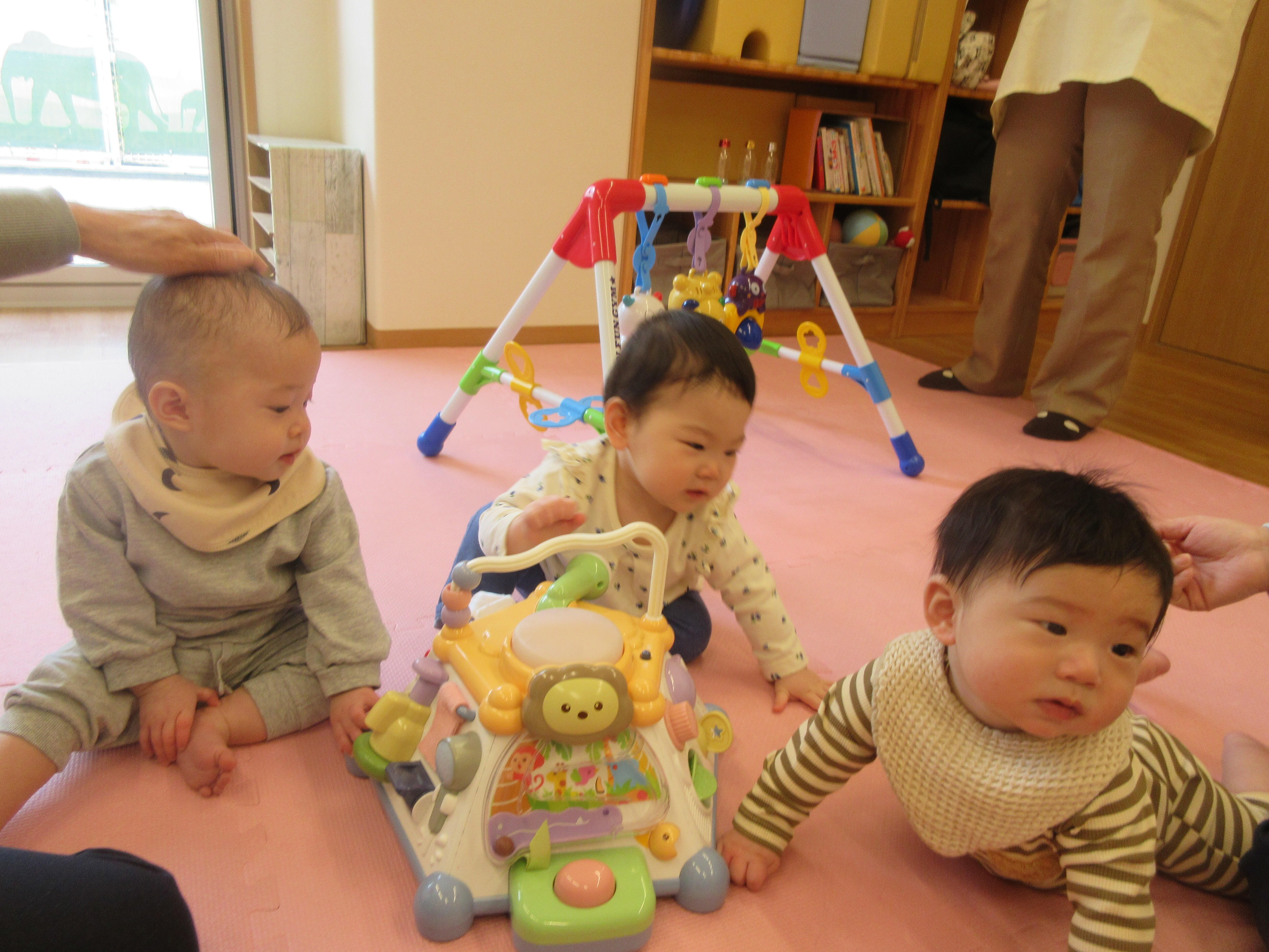 0歳児クラス 保育園って楽しいね☆｜ニチイキッズ梶が谷保育園