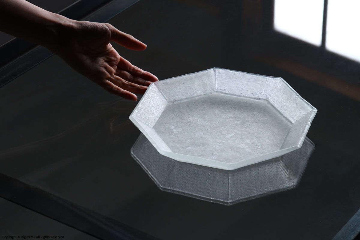 純銀 皿 寿屋 純銀 和光 皿 木箱、皿立付 312g 直径24.3㎝ 東