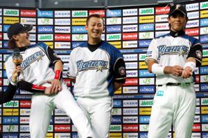 稲葉篤紀選手クリアファイル中田翔選手下敷き