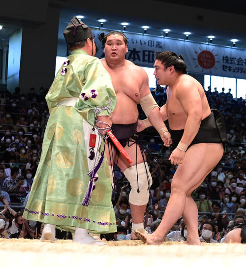 まわし待った」騒動について2人の木村庄之助に見解聞いた 35代は佐渡