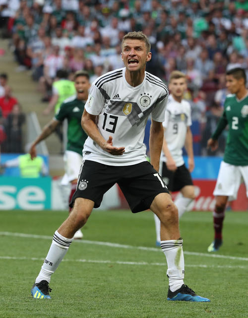 ドイツ代表 トーマス・ミュラー 22-23シーズン タグ付き 長袖