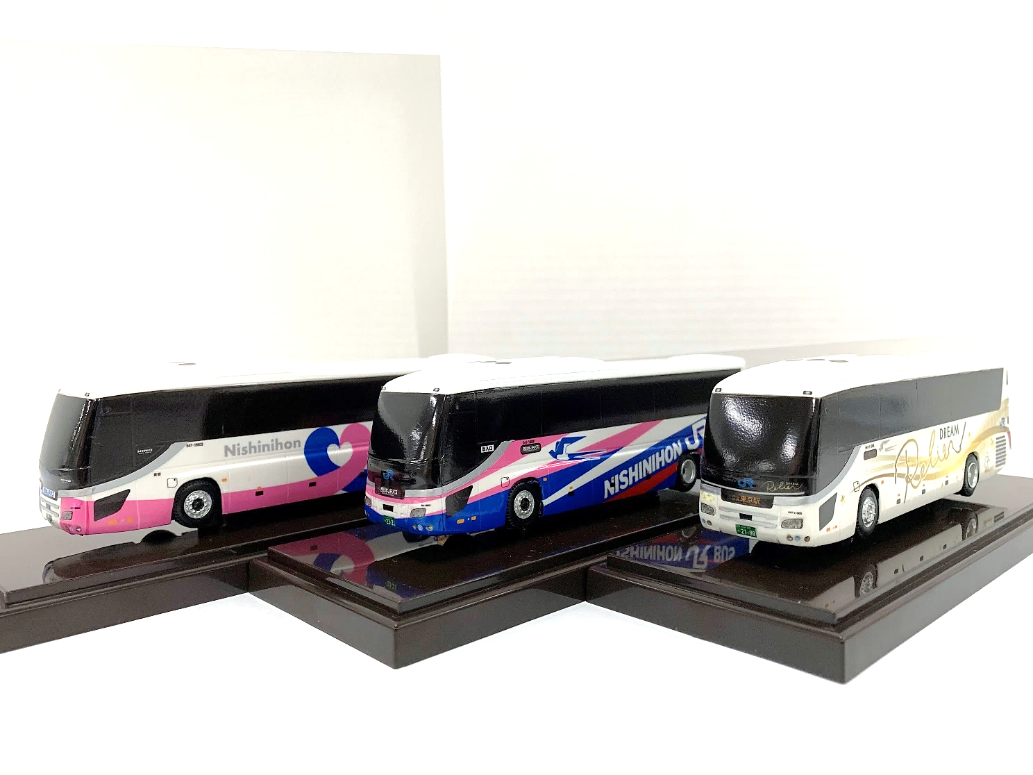 JRバス関東 1/80ボルボ アステローペ「レディースドリーム号」 【公式