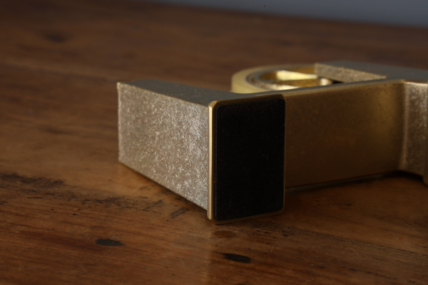 FUTAGAMI 鋳肌テープカッター 大 / 真鍮製 | TOKILABOトキラボ