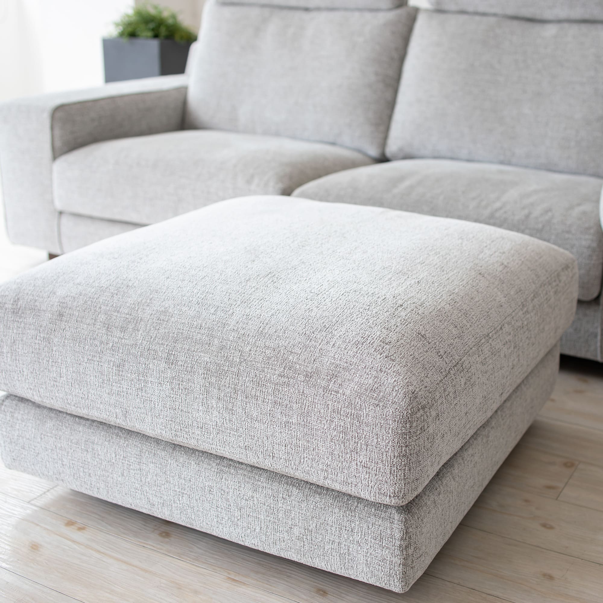 Decibel EX Feather オットマン」 製品詳細ページ | 国産ソファ