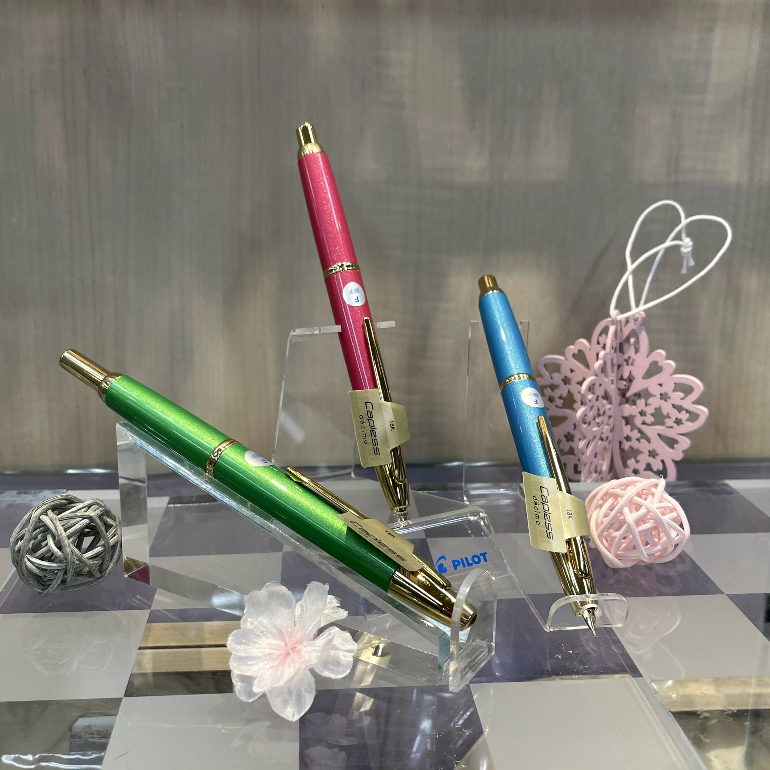 完売いたしました】パイロット万年筆キャップレスデシモ限定柄入荷の