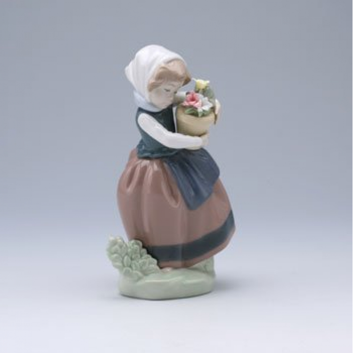 リヤドロ 05223 春が来た | 洋食器のSohbiネットショップ【公式】