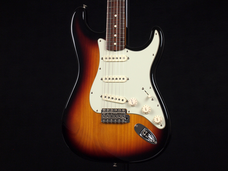 Fender Classic 60s Stratocaster 3CS 税込販売価格 ￥89,800- 中古