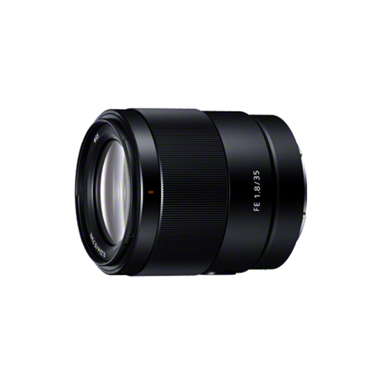 小型軽量で焦点距離35mmのフルサイズ対応大口径広角単焦点レンズ『FE