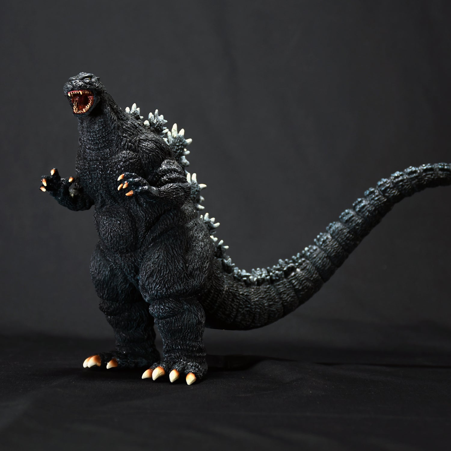 ゴジラ(1994) ミドル ソフビキット 復刻版 – SOOTANG HOBBY