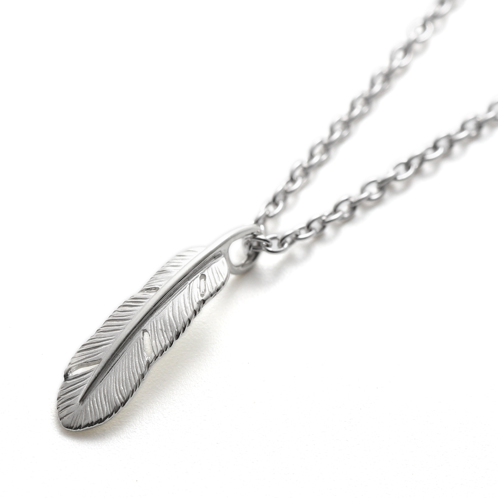 SYMPATHY OF SOUL（シンパシーオブソウル） Small Feather Charm