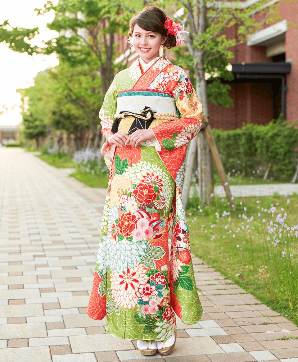 振袖 黄緑色地にお花模様 振袖 黄緑色地にお花模様 黄緑の条件に一致