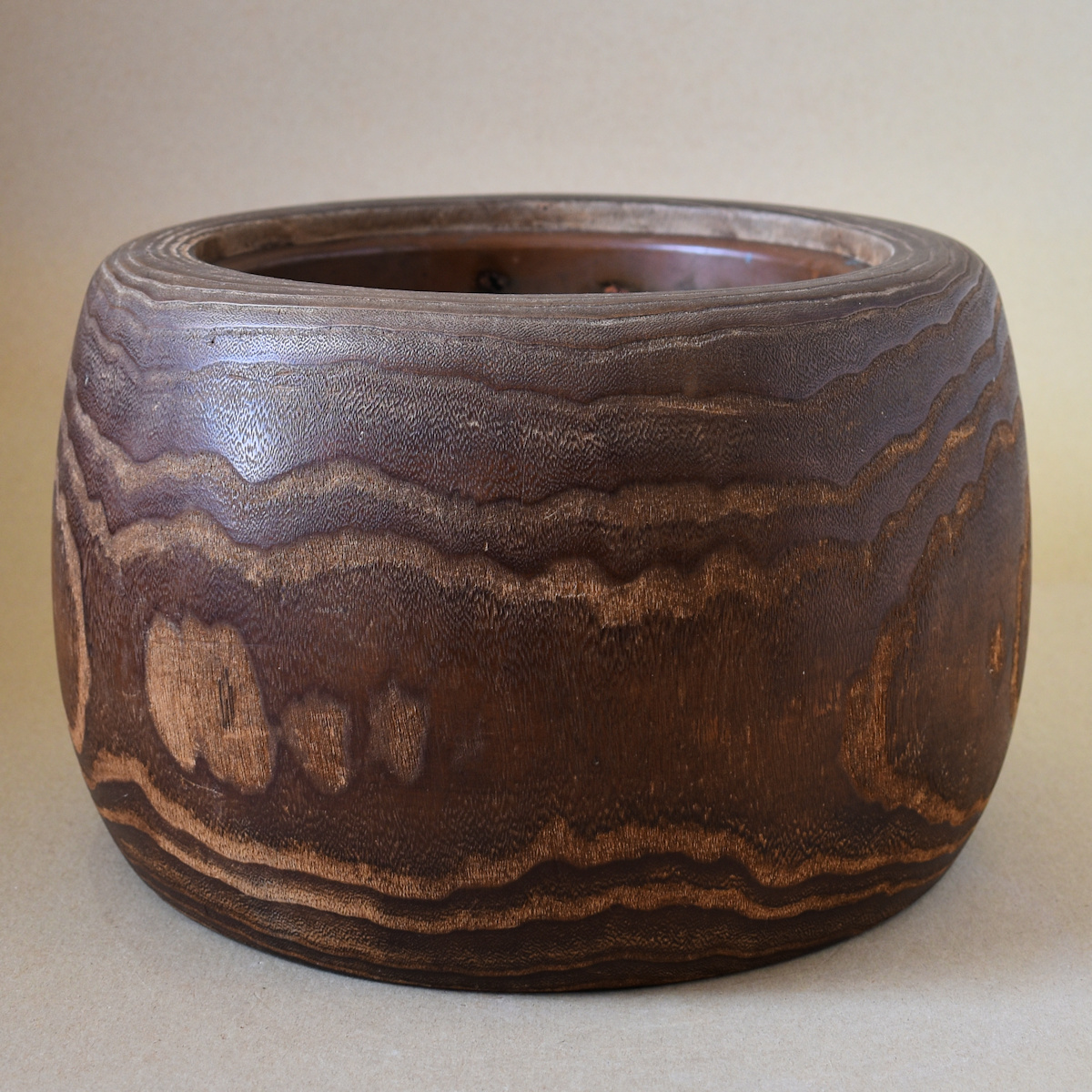 火鉢と炭道具の販売 骨董 斎明堂 / 桐尺くり抜き火鉢