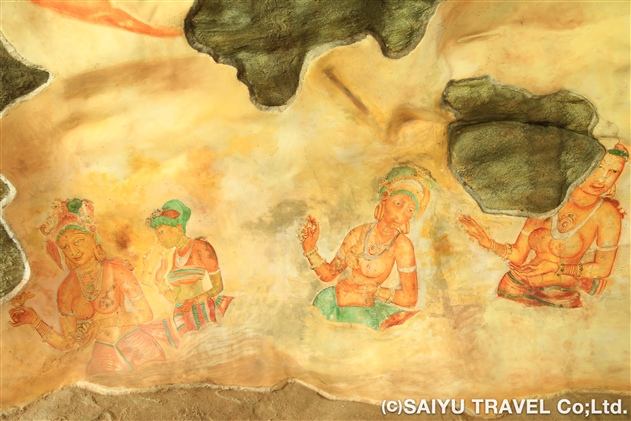 謎の美女壁画が残るスリランカの世界遺産シギリヤ・ロック | 添乗員