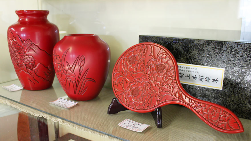 伝統工芸 村上木彫堆朱 | 村上市観光協会 -鮭・酒・人情 むらかみ-