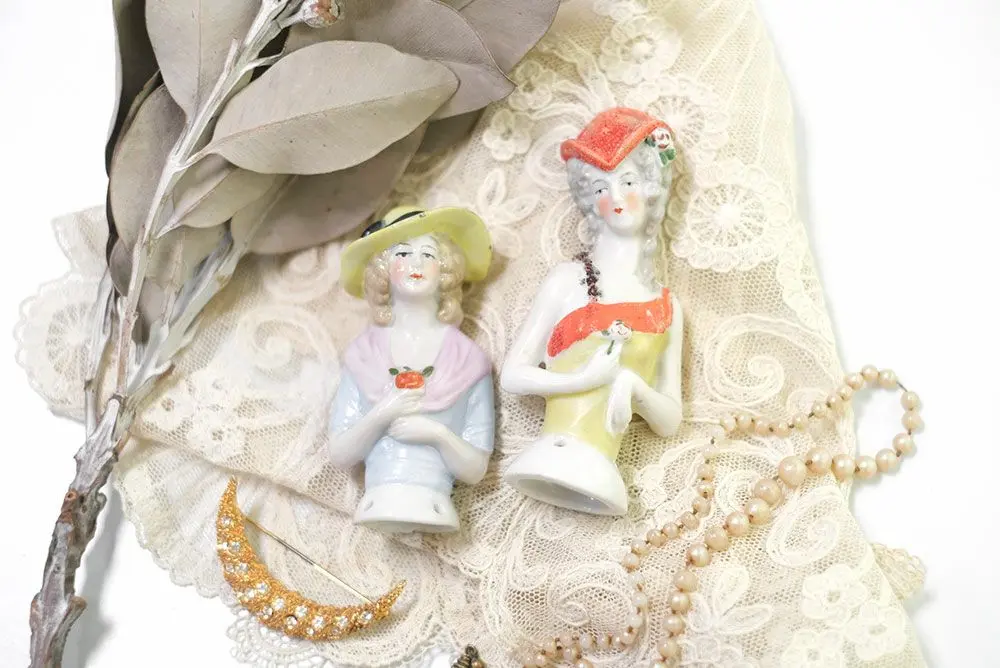 アンティーク雑貨 アンティーク ハーフドール ティーコジーやピン