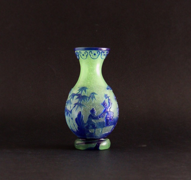 お勧め商品！乾隆ガラスの作り方で、手つくりドラゴン彫刻の緑赤花瓶
