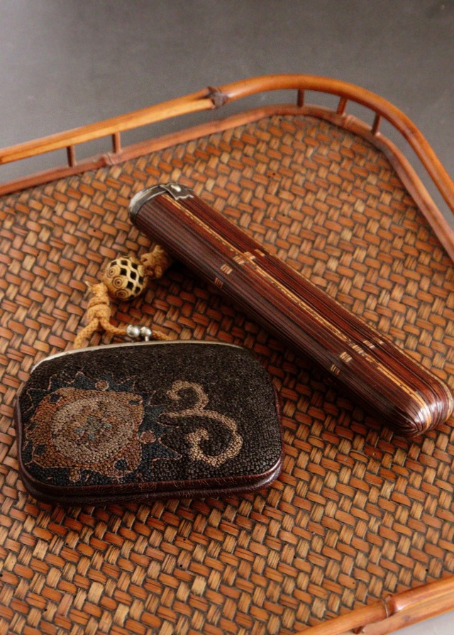 相良刺繍 煙草入れ 竹細工キセルケース アンティーク 装身具 透かし