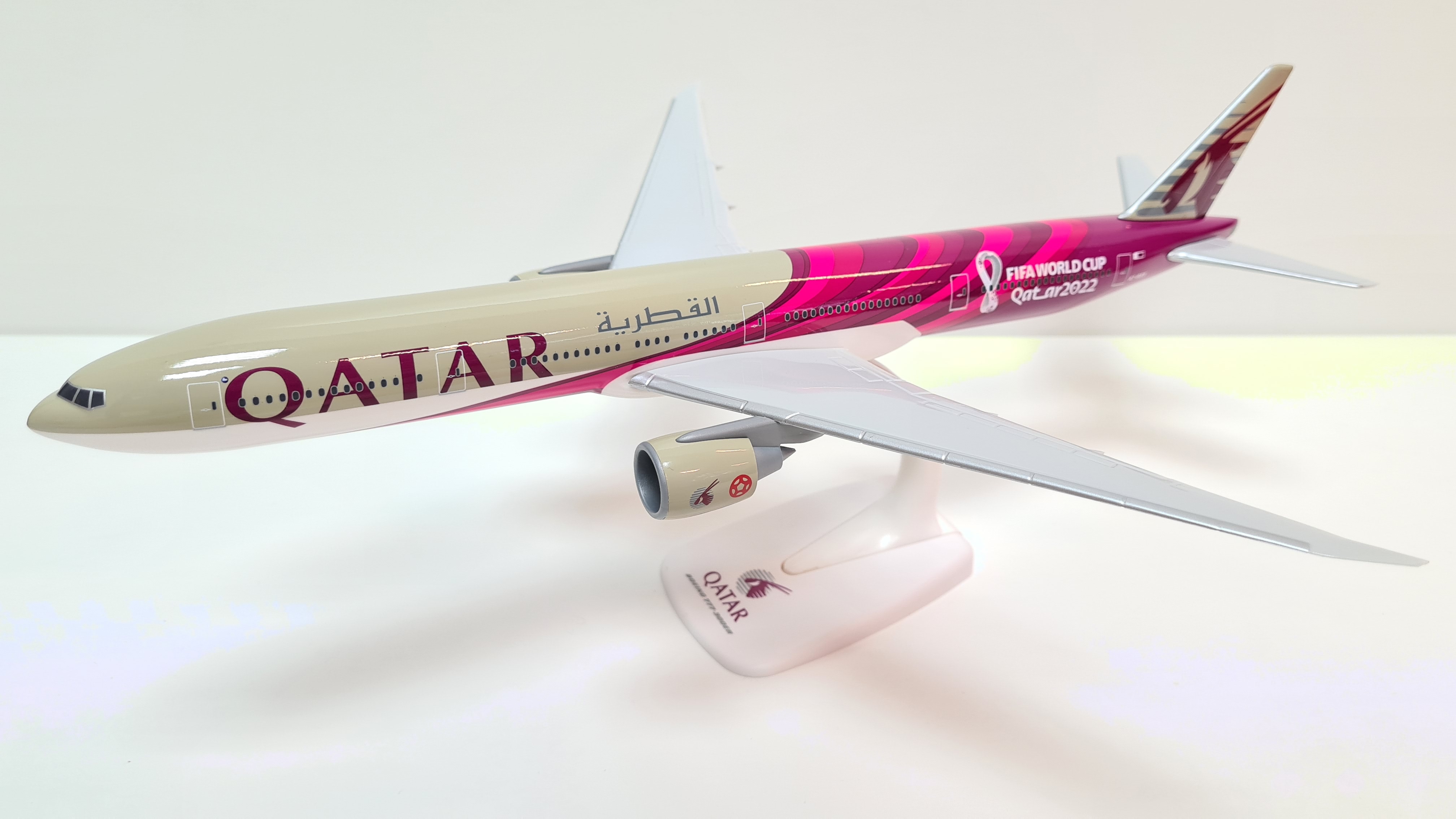 ScaleModelStore.com :: PPC 1:200 - 222444 - Qatar Airways Boeing
