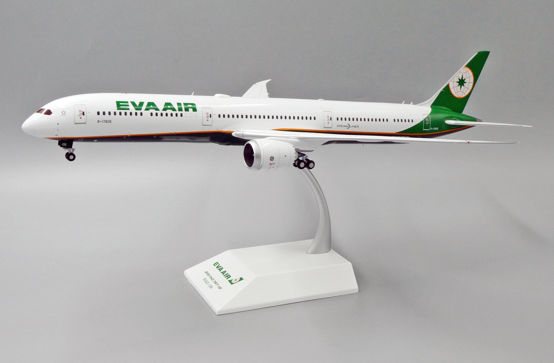 ScaleModelStore.com :: JC Wings 1:200 - XX2315 - EVA Air Boeing 787-10